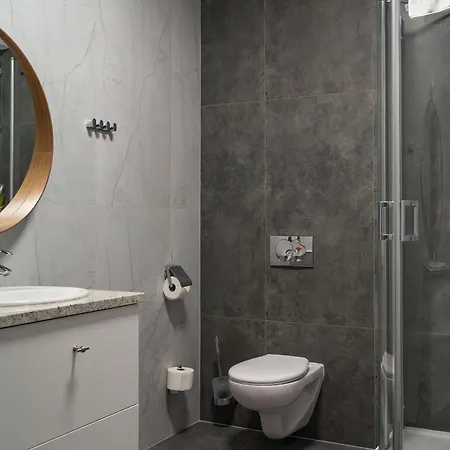 Apartamento Browar Hevelius Tasteful In By Dom & House