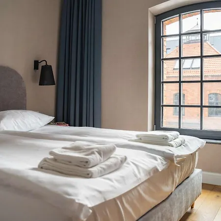 Apartamento Browar Hevelius Tasteful In By Dom & House